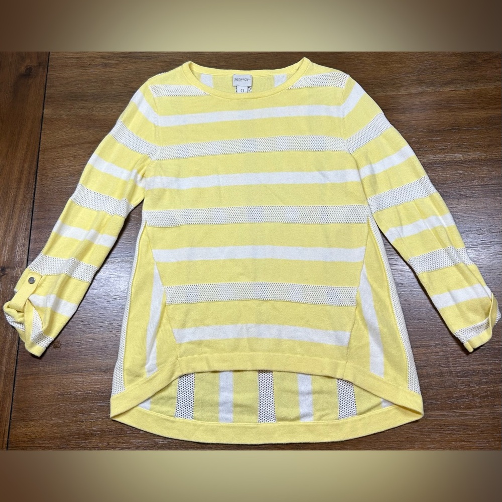 Zenergy by Chico's Women's Size 0 (S) Yellow White Striped Pullover Sweater